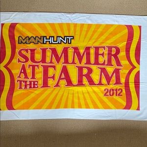 NEW!! Beach Towel! Summer On The Farm - Manhunt